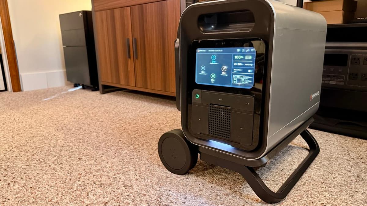 Enphase IQ PowerPack 1500: Potência portátil refém do software