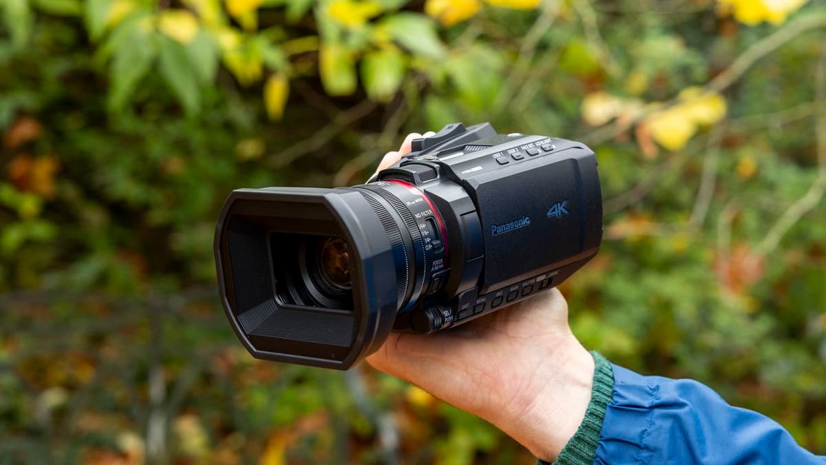 Panasonic HC-X1200: Zoom impressionante relança camcorders?