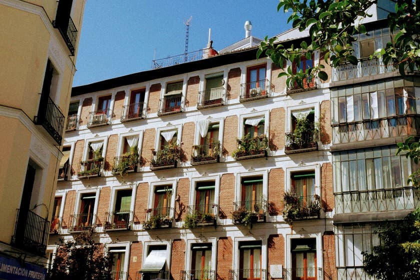 Lei Espanhola Simplifica Instalação de Elevadores para Idosos