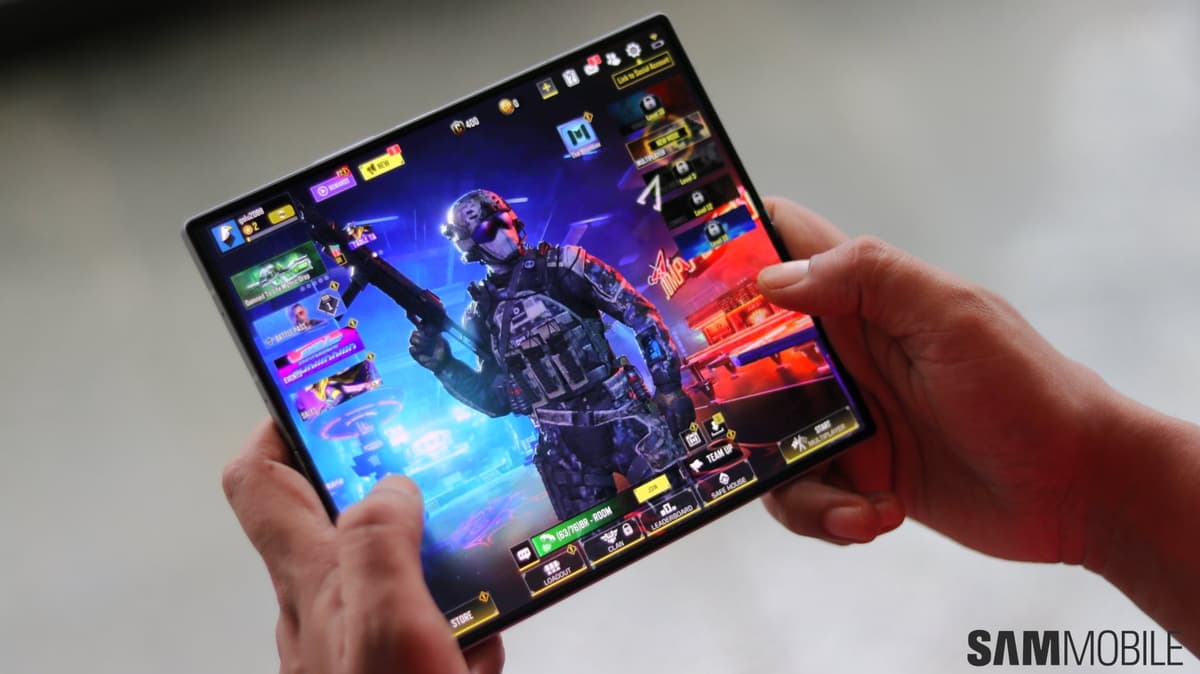 iPhone Dobrável da Apple: Samsung poderá fornecer 11 milhões de ecrãs OLED