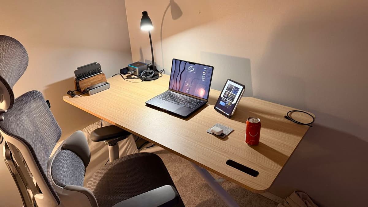 Marinamantra Flow: A Secretária Ajustável Ultra-Flexível Chega à UE